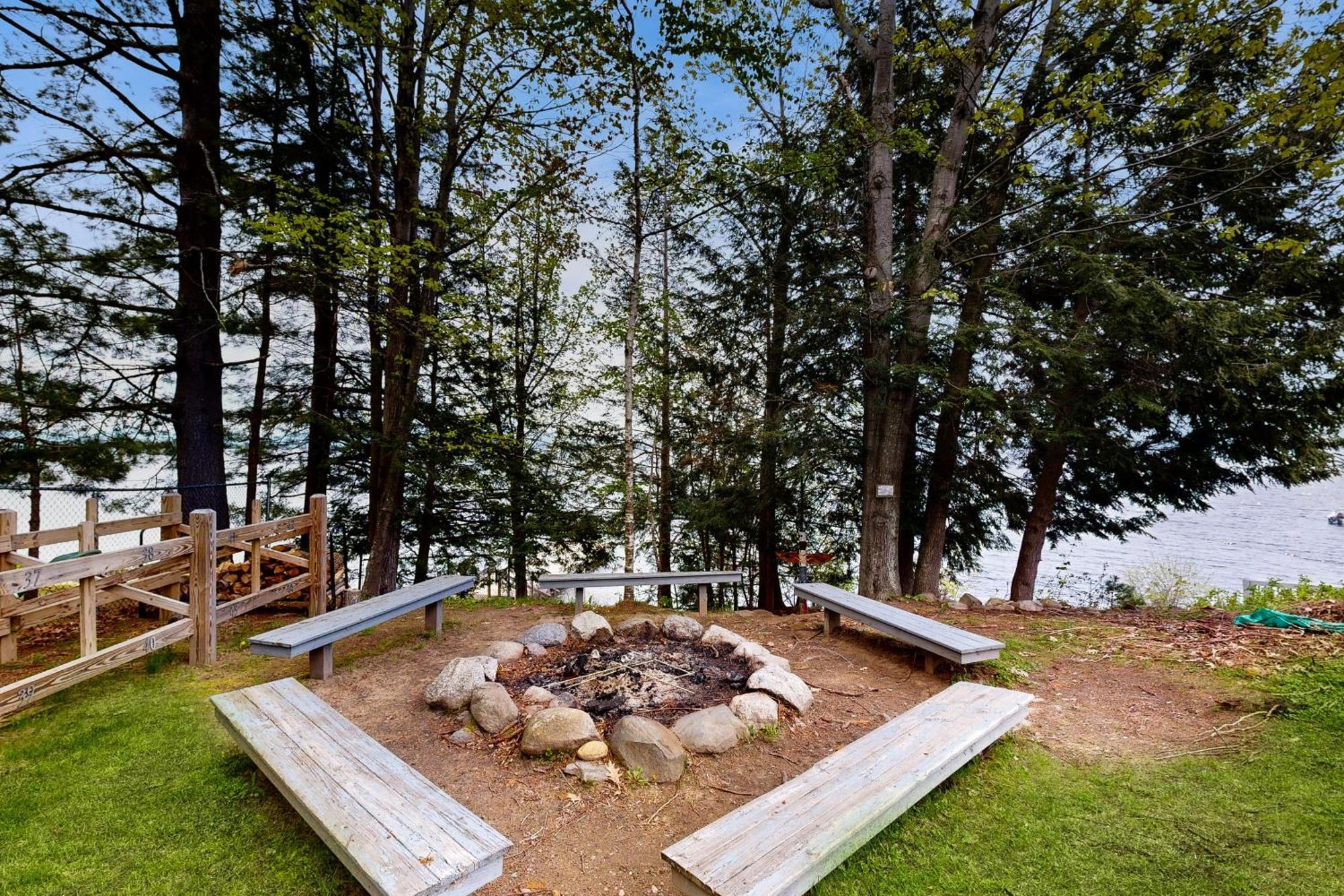 Samoset Condo On Lake Winnipesaukee Gilford Chambre photo